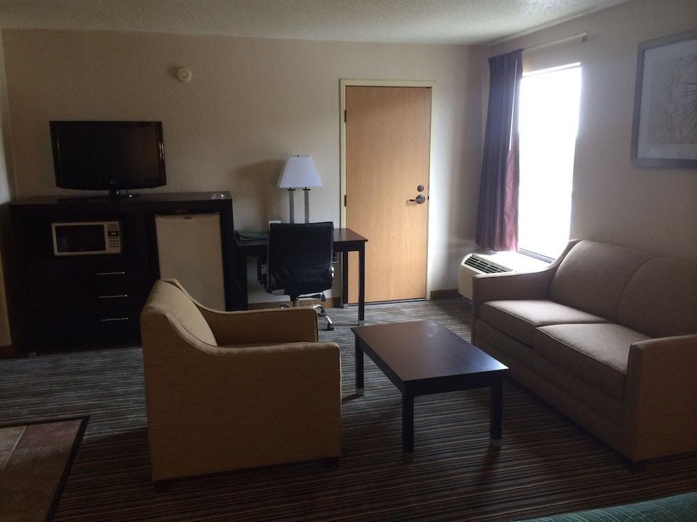 Hotel Spark By Hilton East Main Street 3*