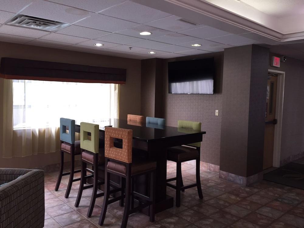 Hotel Spark By Hilton East Main Street